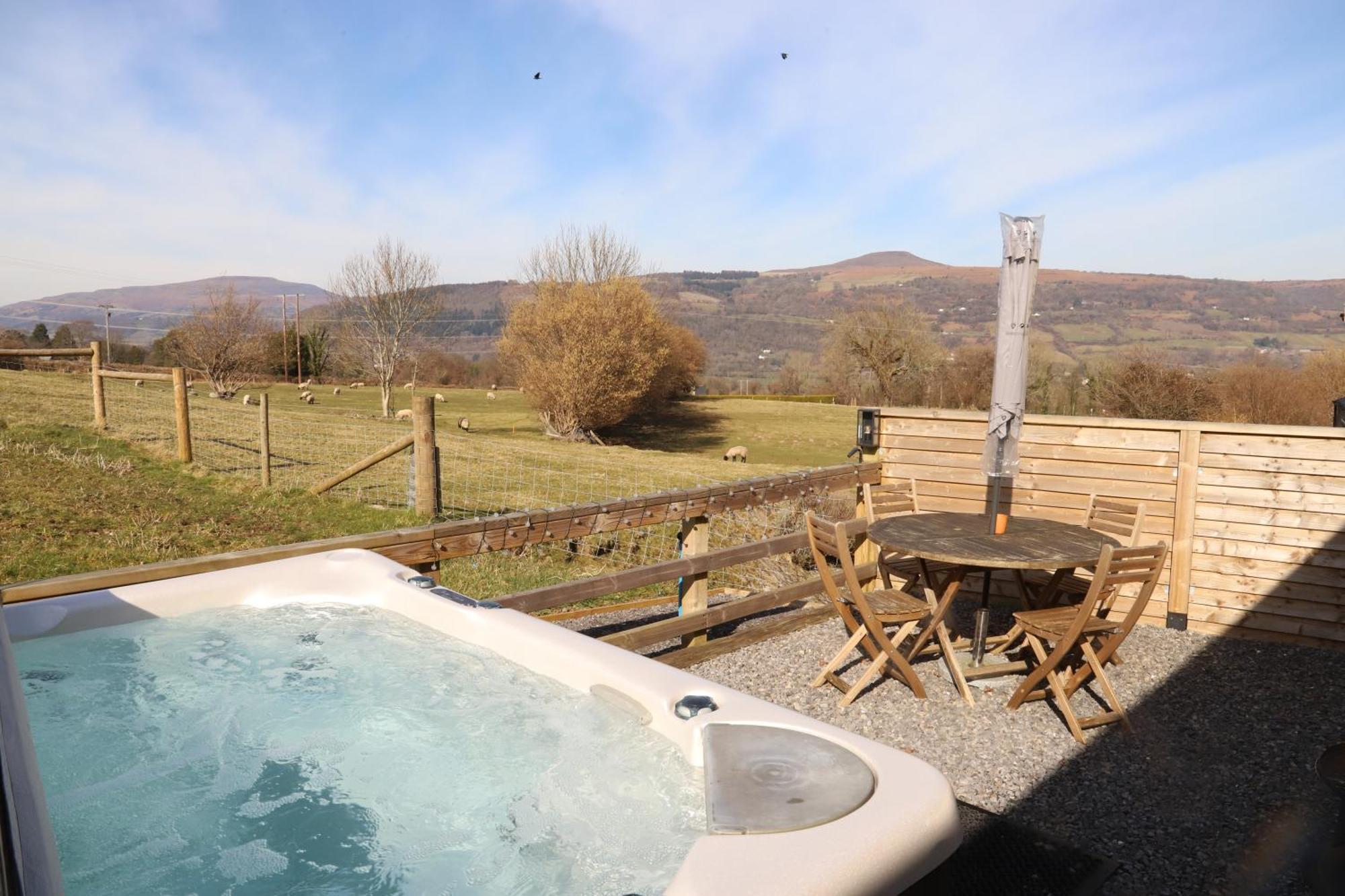 Cowshed In The Black Mountains Абъргавени Екстериор снимка